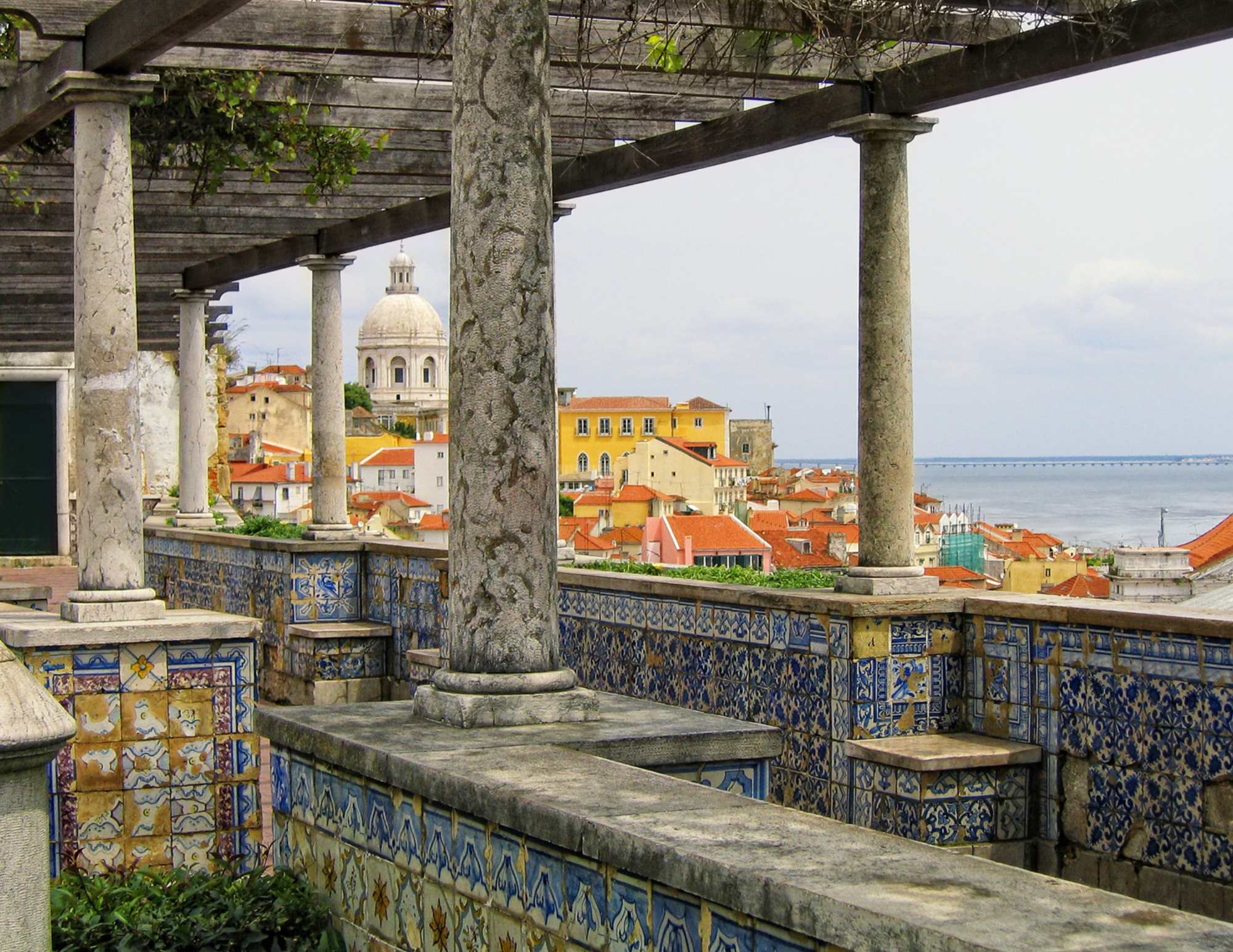 Miradouro de Santa Luzia .png