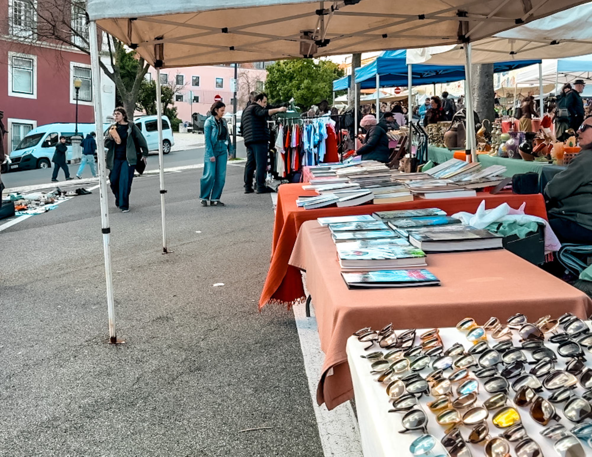 Feira da Ladra (2).png