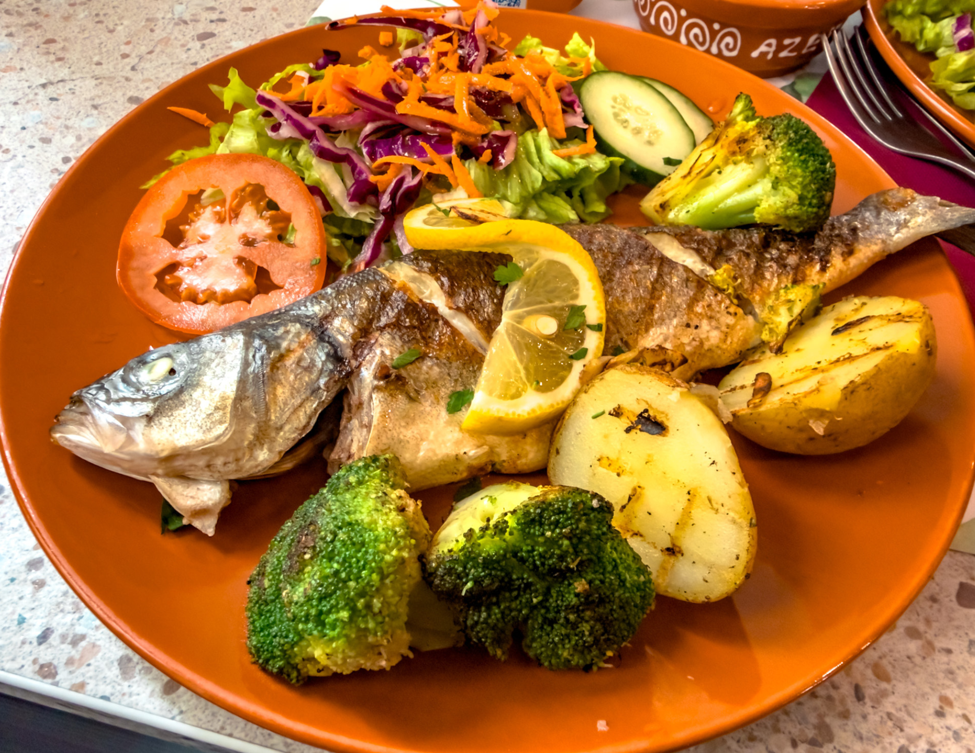 MUST EAT IN LISBON.png