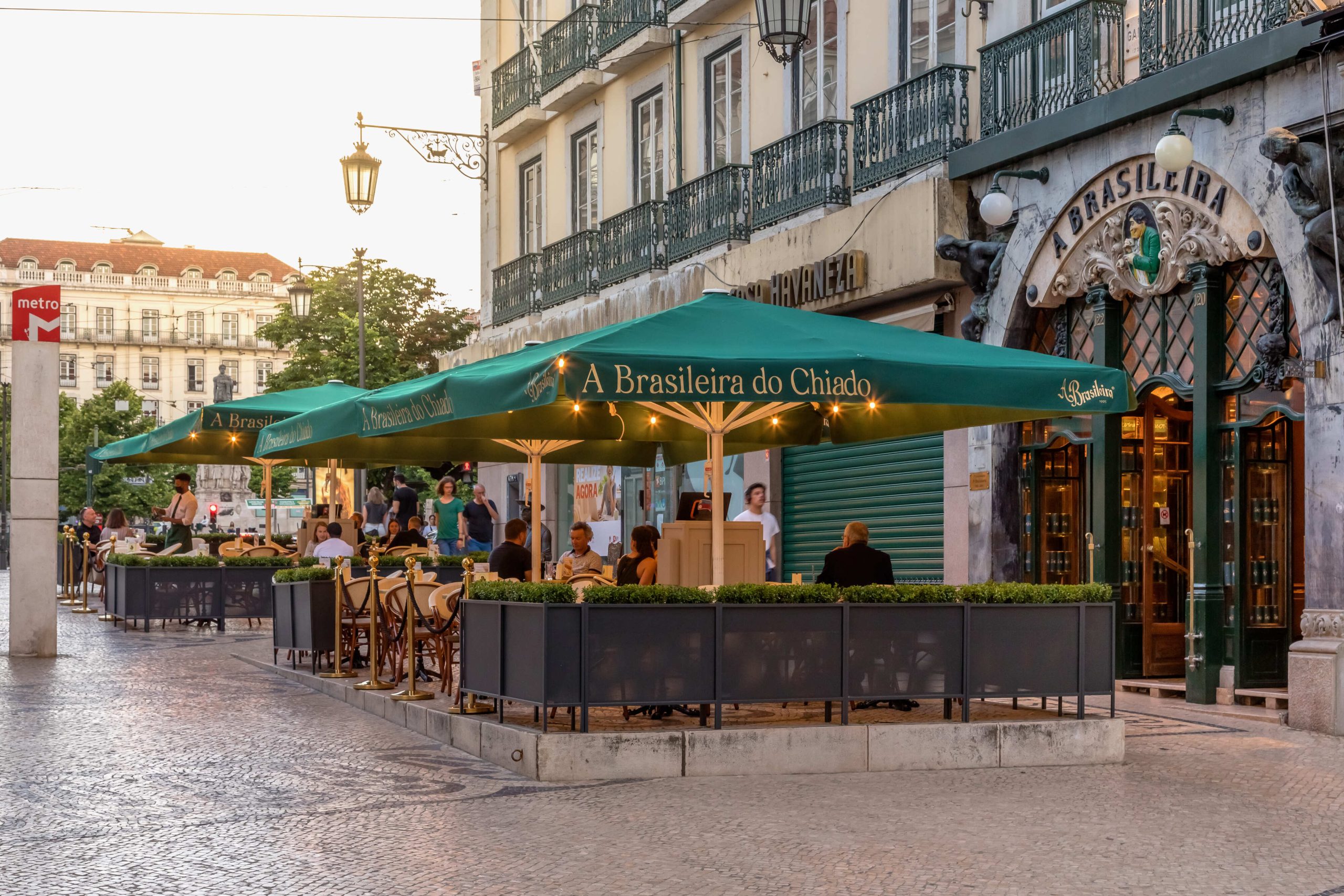 A_Brasileira_do_Chiado_Esplanada-scaled.jpg