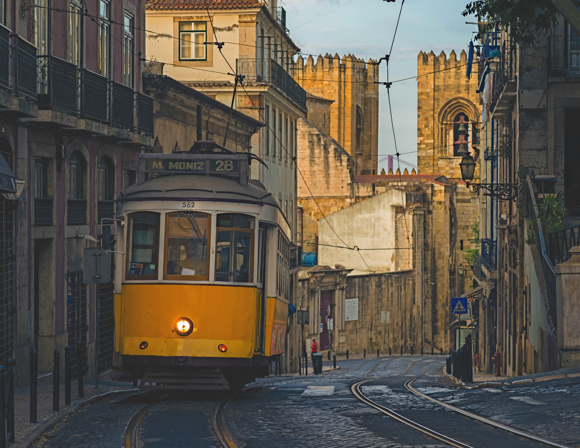 coffee and pastel de nata (3).png