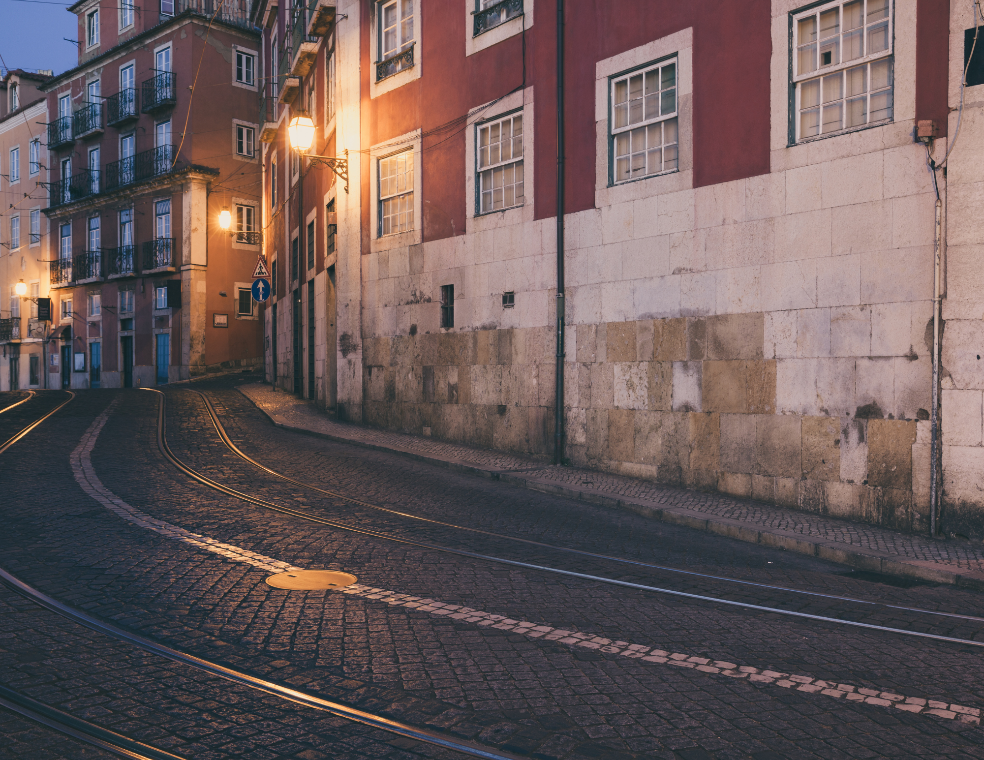 coffee and pastel de nata (4).png